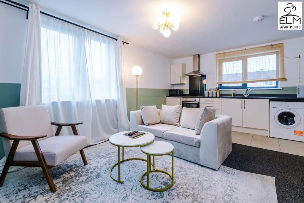Cozy 1 Bedroom Apartment, Prime Location , Free Parking Manchester Ngoại thất bức ảnh