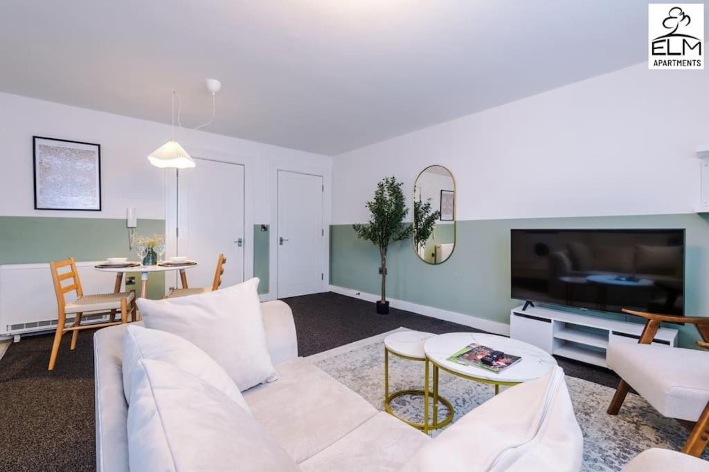 Cozy 1 Bedroom Apartment, Prime Location , Free Parking Manchester Ngoại thất bức ảnh