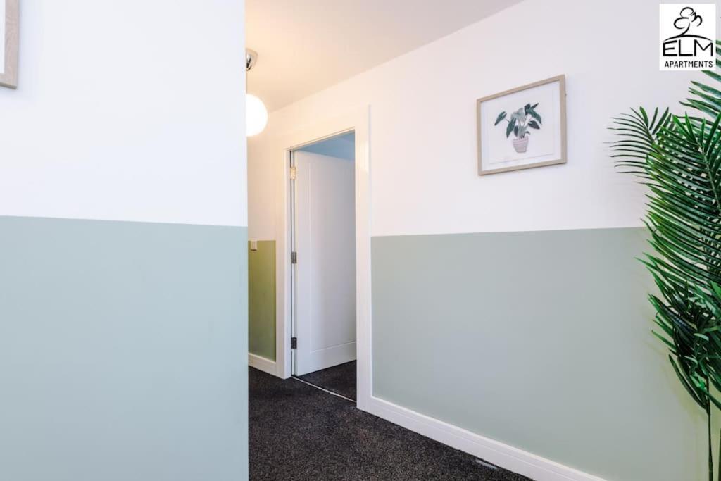 Cozy 1 Bedroom Apartment, Prime Location , Free Parking Manchester Ngoại thất bức ảnh