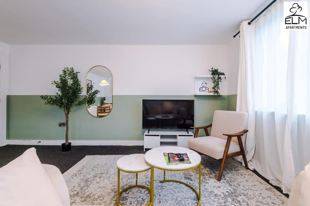 Cozy 1 Bedroom Apartment, Prime Location , Free Parking Manchester Ngoại thất bức ảnh