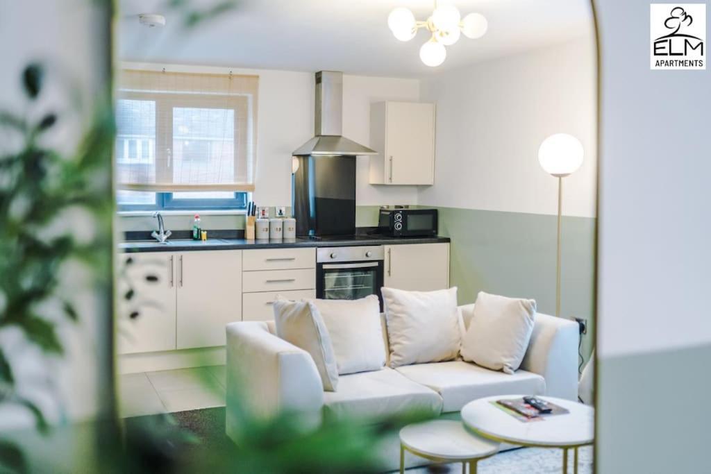 Cozy 1 Bedroom Apartment, Prime Location , Free Parking Manchester Ngoại thất bức ảnh